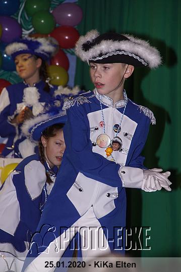 067.jpg