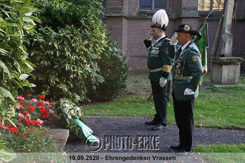 010.jpg